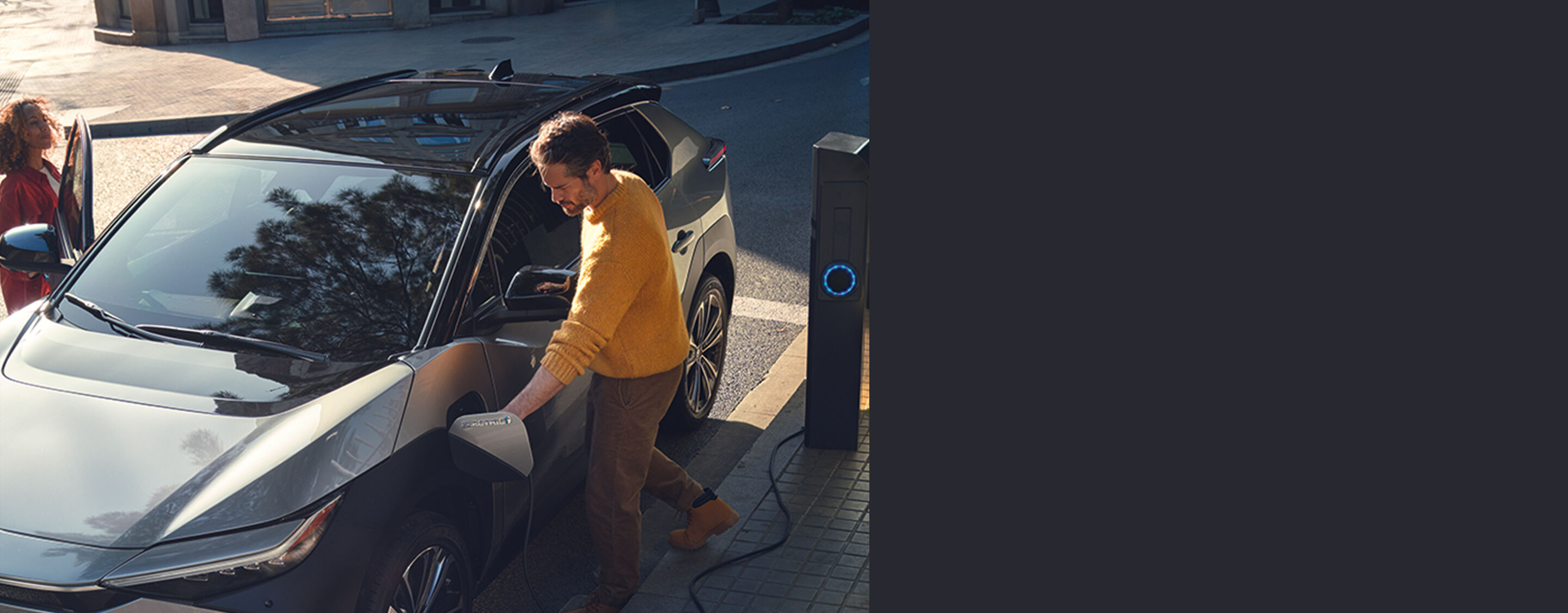 TOY RENT b Z4 X header front